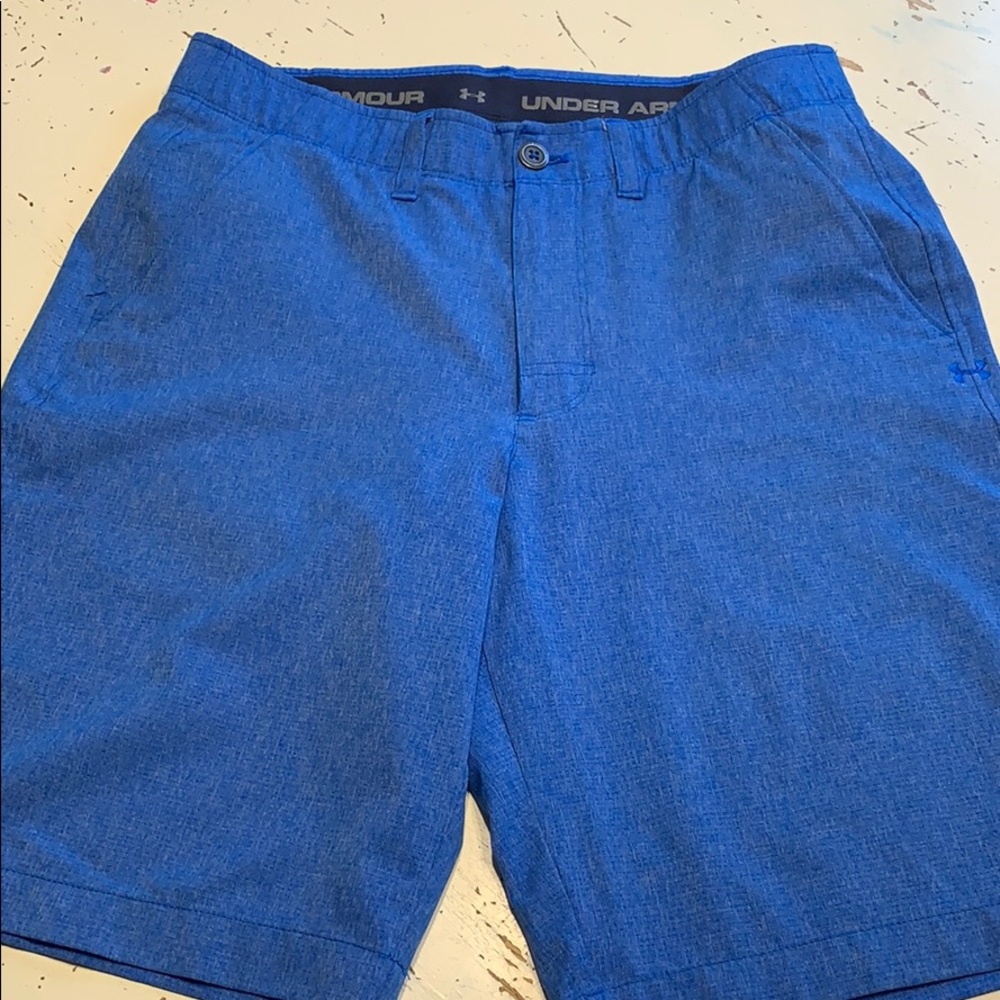 Under Armour stretch shorts 10” 32”